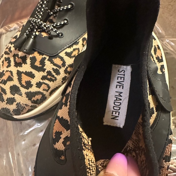 Steve Madden Leopard Print Sneakers with Black Accents! Worn with love - Picture 3 of 4